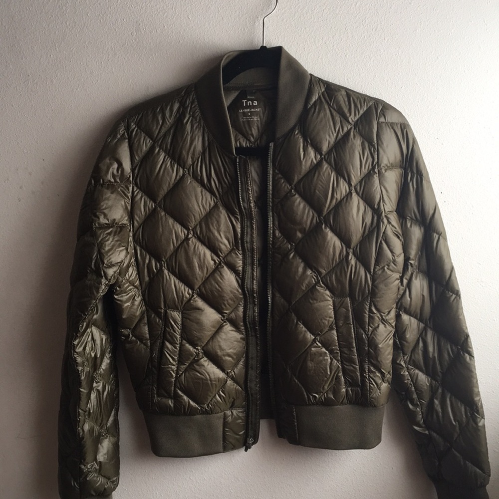 Aritzia bomber jacket